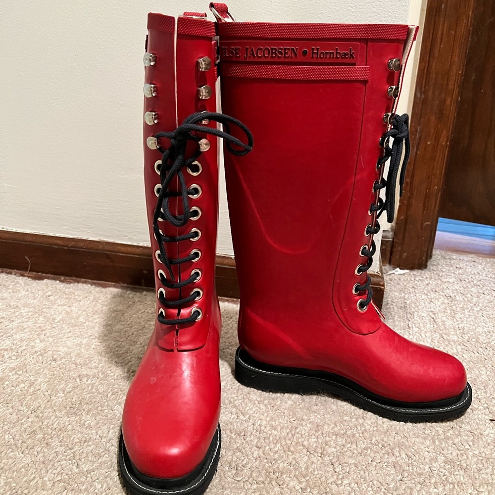 Ilse Jacobsen Hornbæk Red Rain Boots. Size 35. Brand New